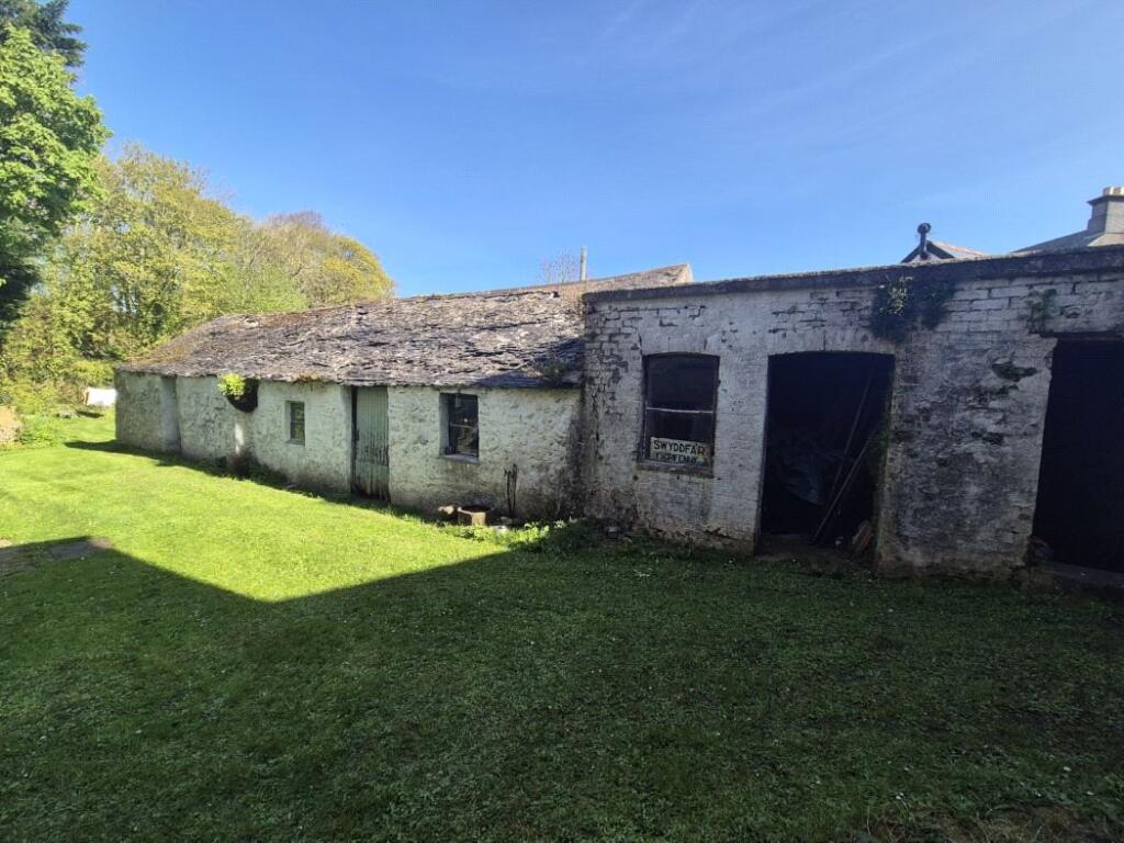 Market Square, Llanerchymedd, Anglesey, LL71 photo 3