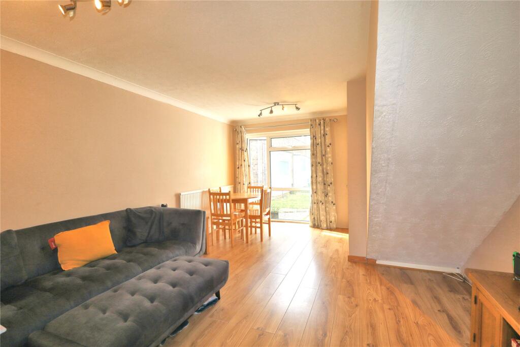 House in Woking, Surrey - View 4