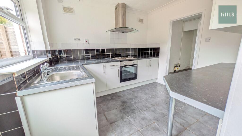 House in Worcester - View 5