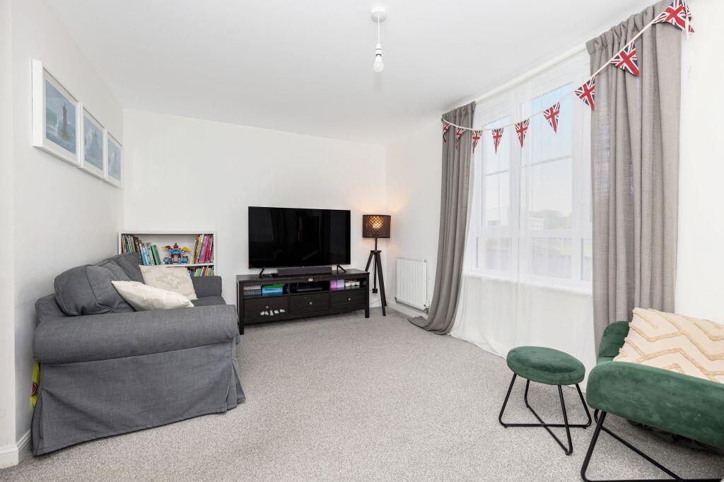 88 Howatston Court, Livingston, EH54 7FH photo 3