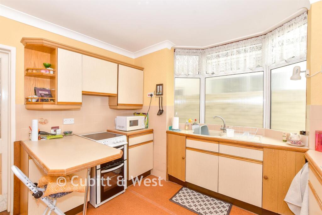 House in Portsmouth - View 4