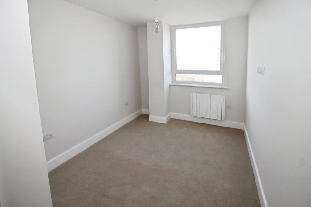 Apartment in Stevenage, Hertfordshire - View 2