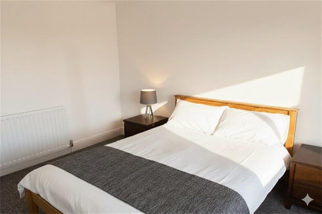Beswick Avenue, BH10 photo 5