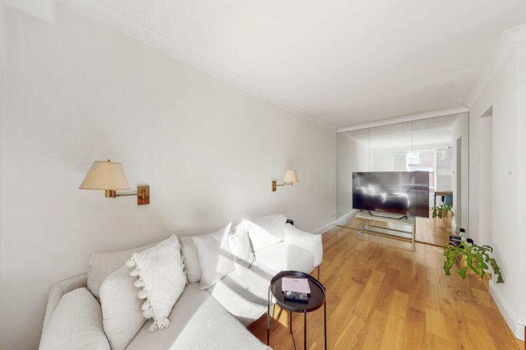Apartment in London - View 3