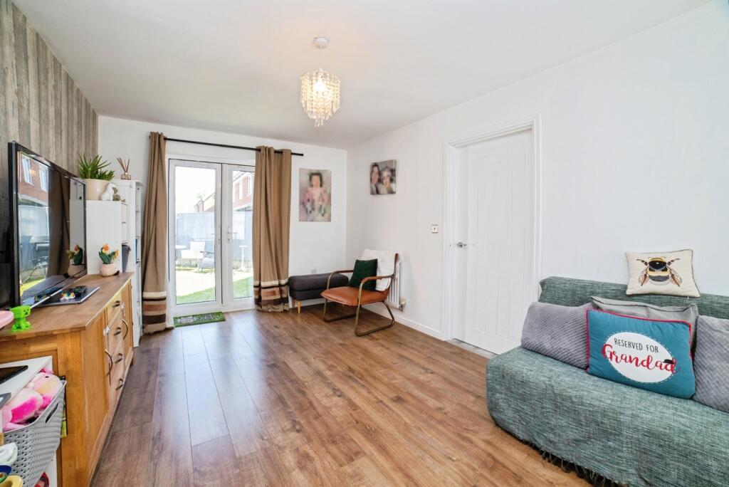 High Oakham Close, Sutton-in-Ashfield, Nottinghamshire, NG17 photo 3