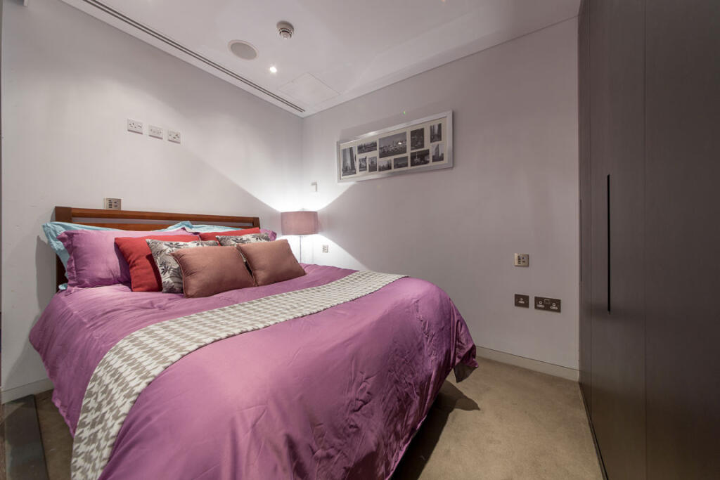 Apartment in London - More