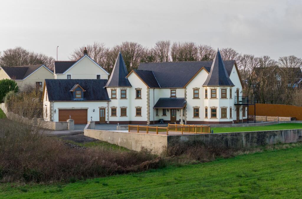 Main image of property: High Street, St. Clears, SA33