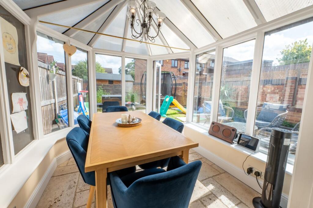 House in London, Shirley - View 4