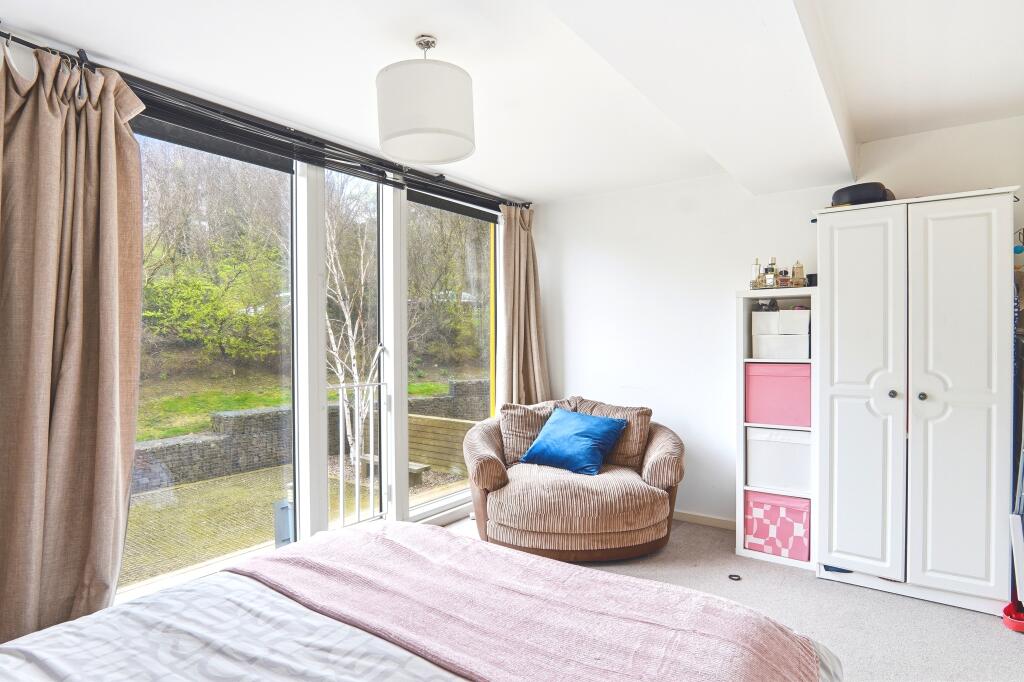 The Avenue, Leeds, LS9 - View 4