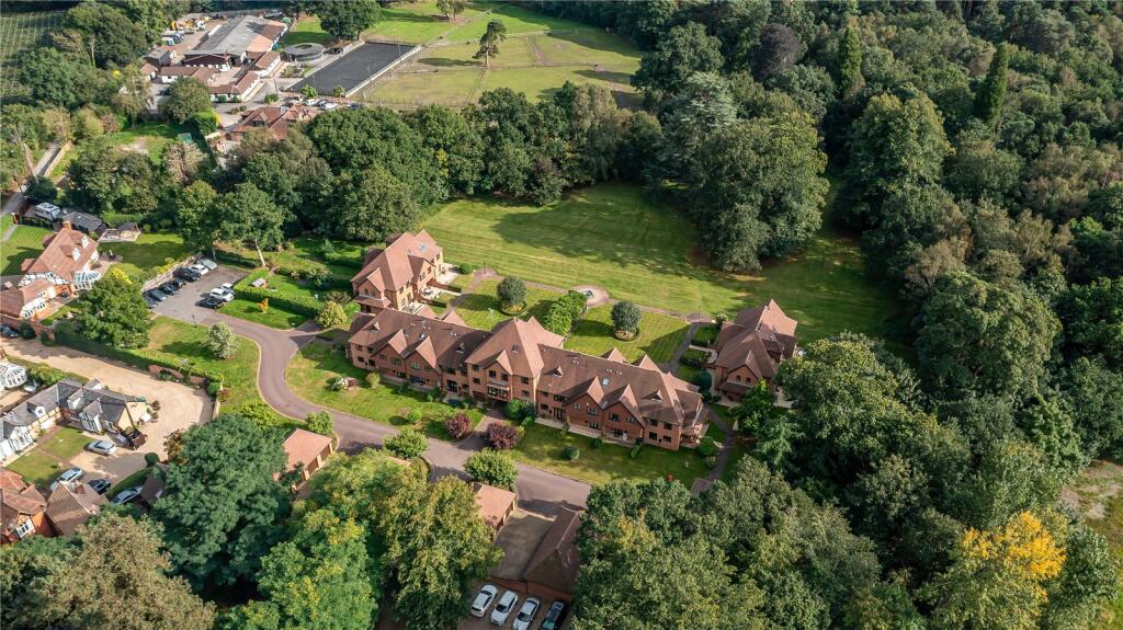 Main image of property: Heathlands Court, Wokingham, Berkshire, RG40