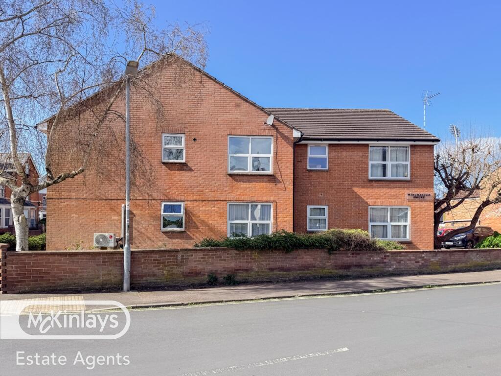 Main image of property: Two bedroom Groundfloor flat in Taunton.