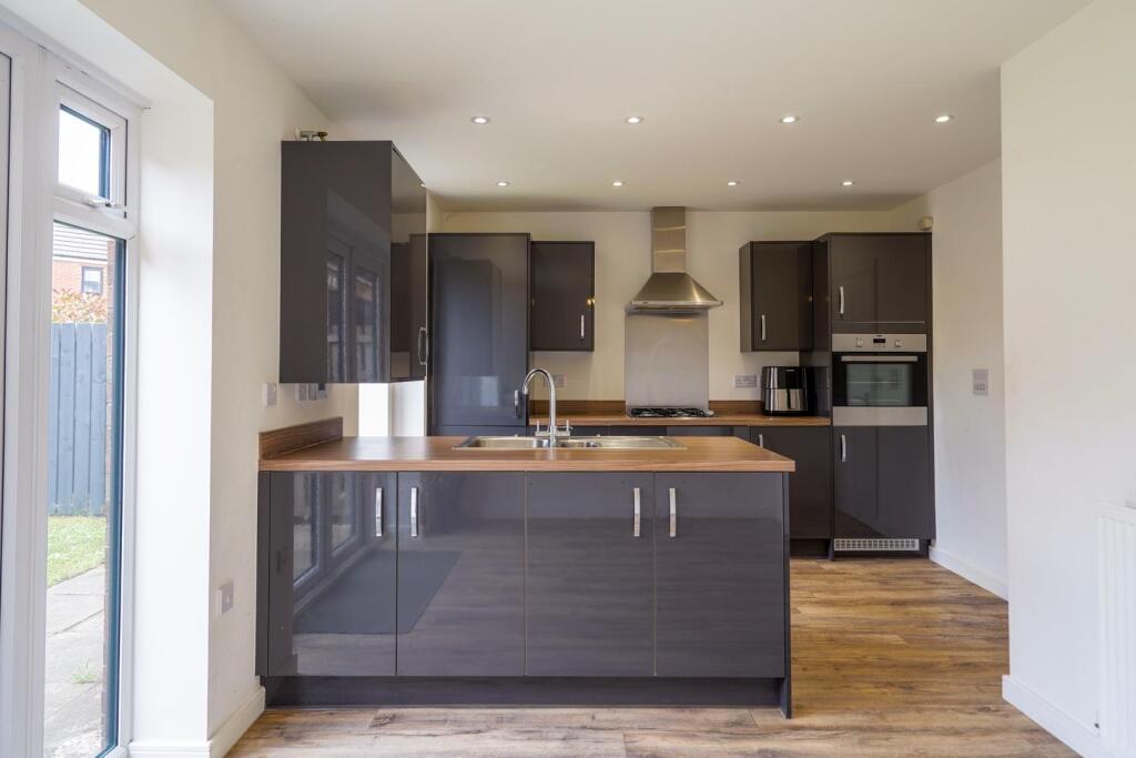 House in North Tyneside, Holystone Park, Holystone - View 3
