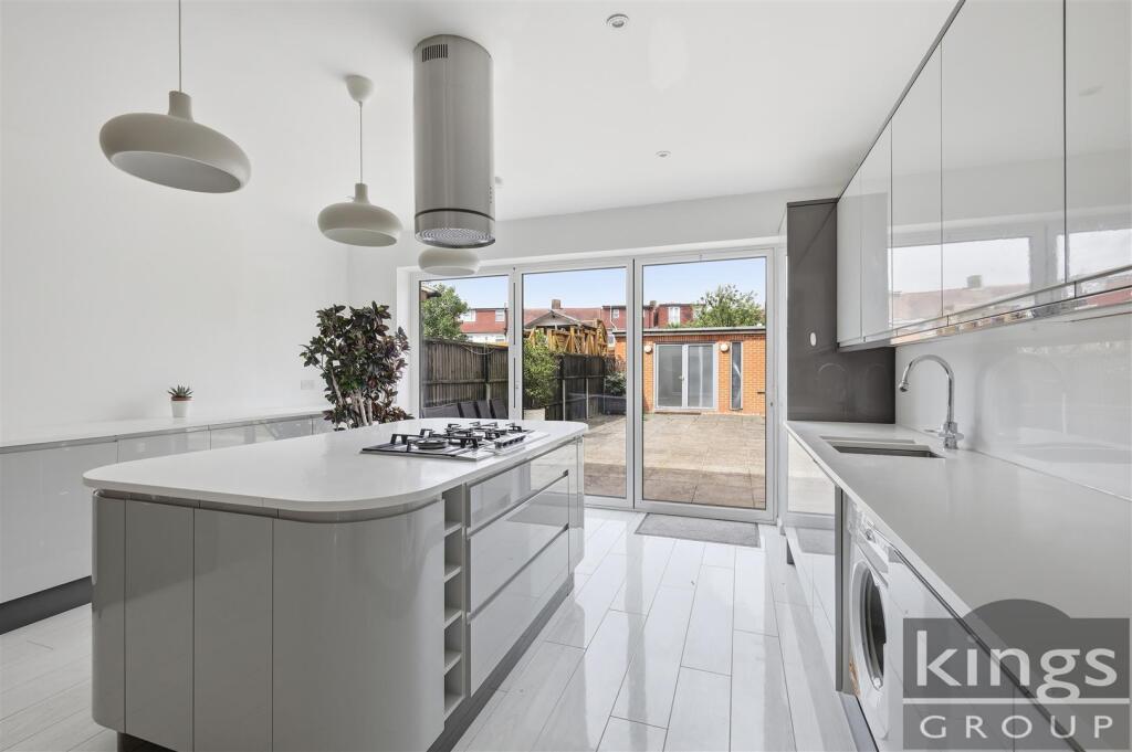 Platts Road, Enfield – pohled 5