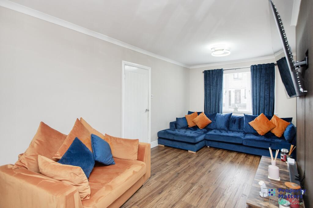 House in Kilmarnock, East Ayrshire - View 4