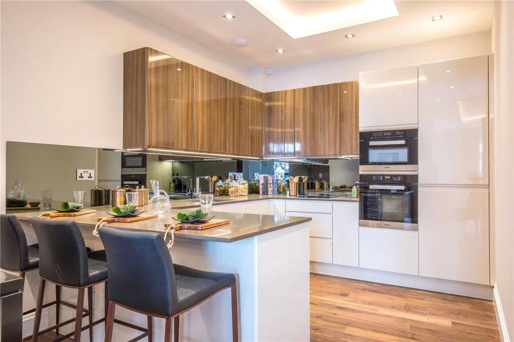 Main image of property: Muswell Hill, London, N10