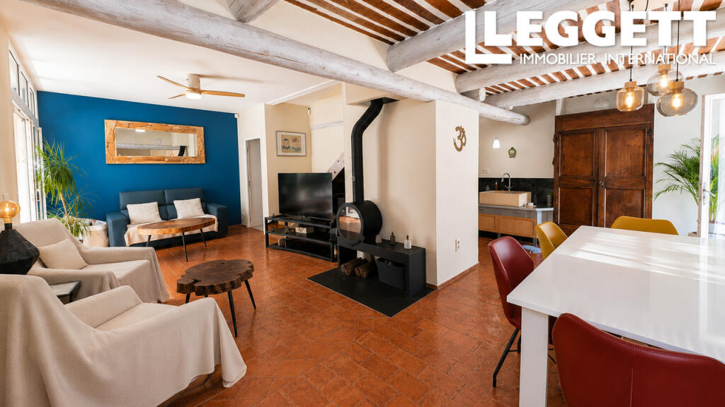 Main image of property: Provence-Alps-Cote d`Azur, Bouches-du-Rhône, Verquières