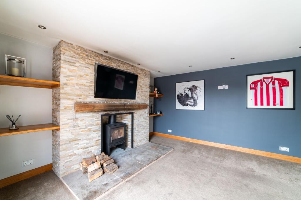 House in Sefton, Liverpool City Region - View 5