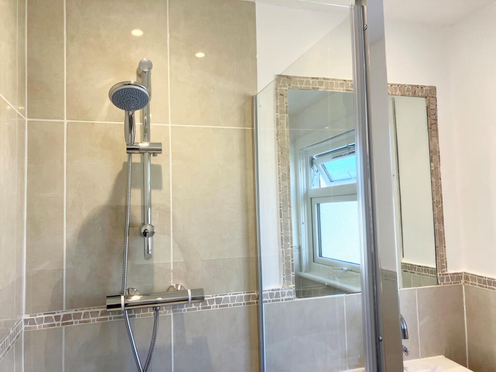 House in St Albans, King Harry Park, St Stephens - More