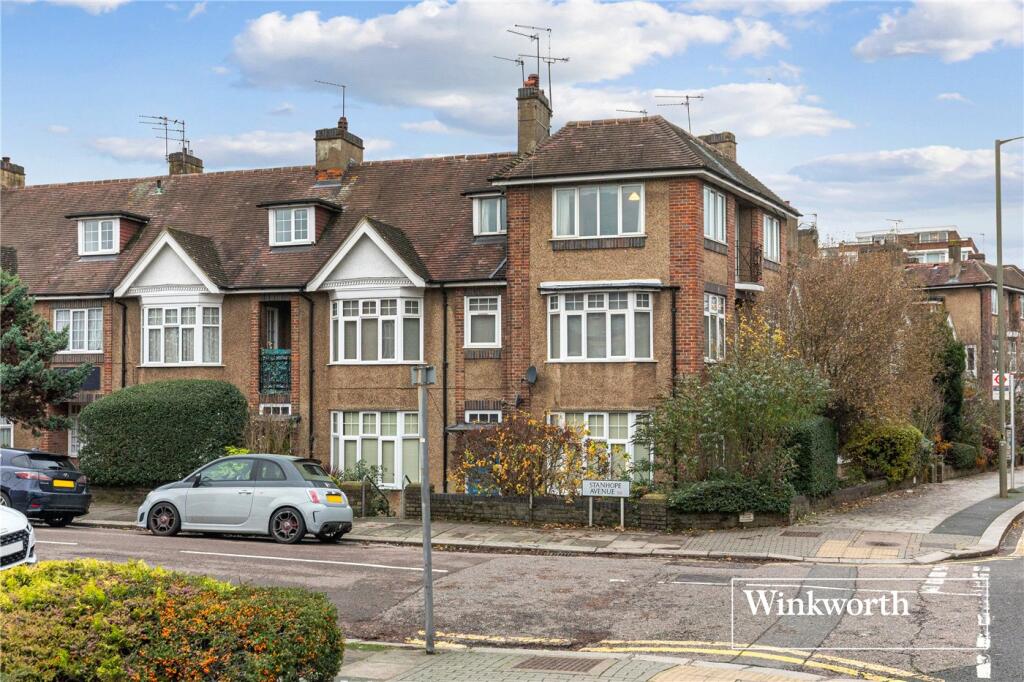 Main image of property: East End Road, Finchley, London, N3