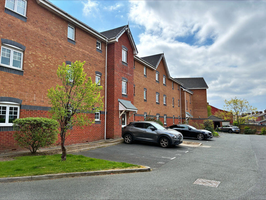 Main image of property: 2 Bedroom First Floor Apartment – Rushbury Court, L15