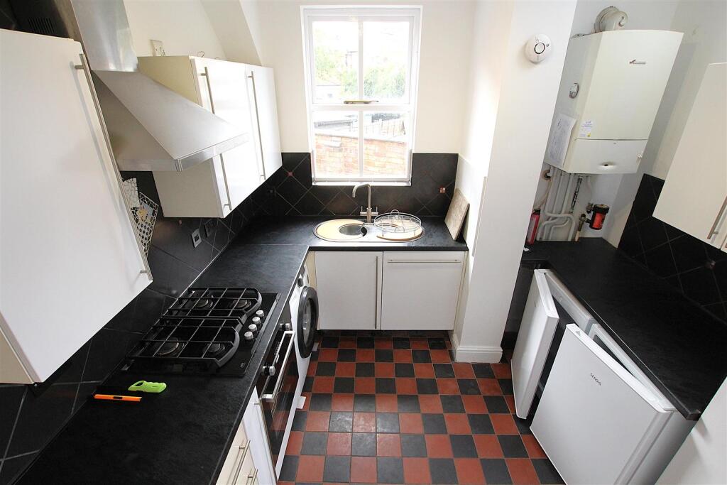 House in Northampton, Phippsville - More