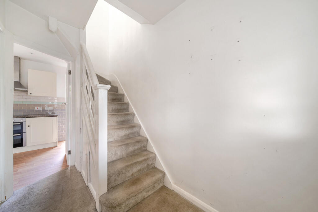 House in London - View 5