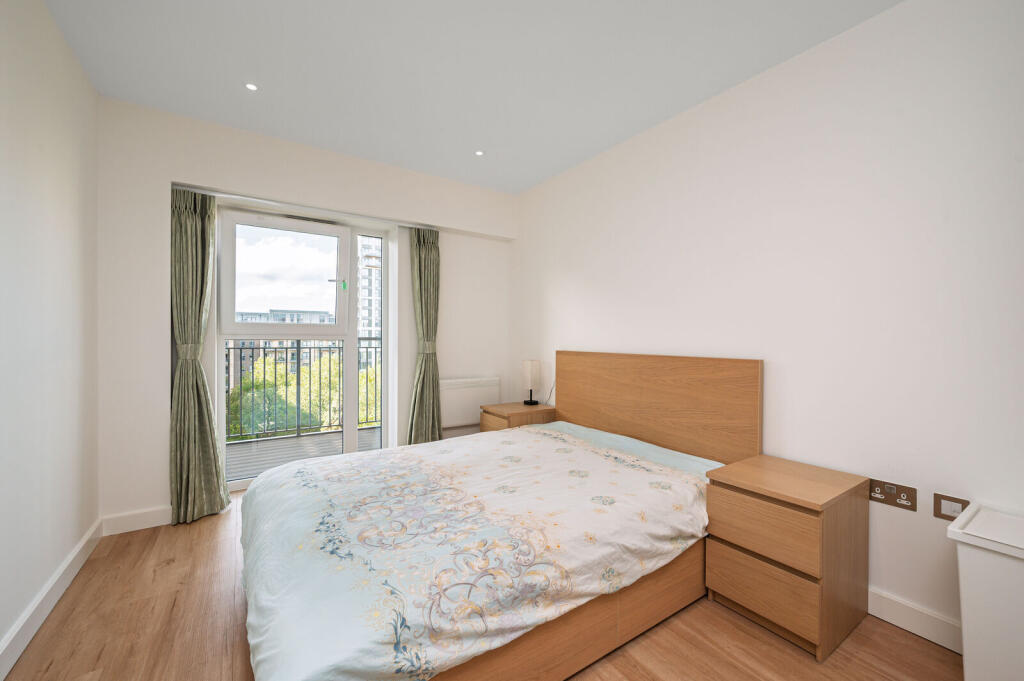 Apartment in London - More