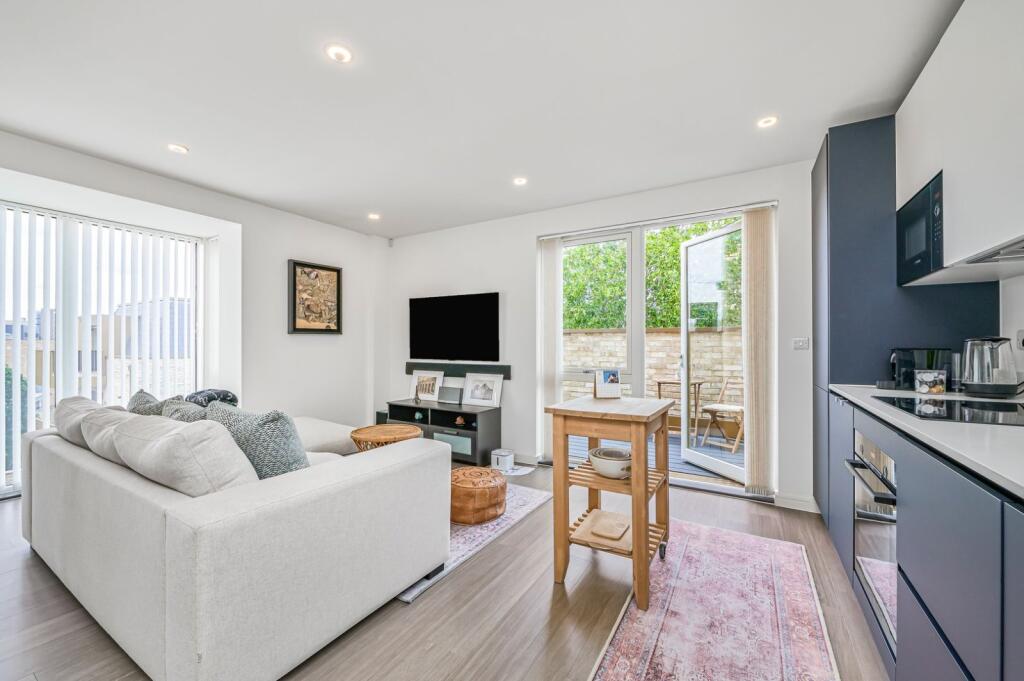 Apartment in London - More