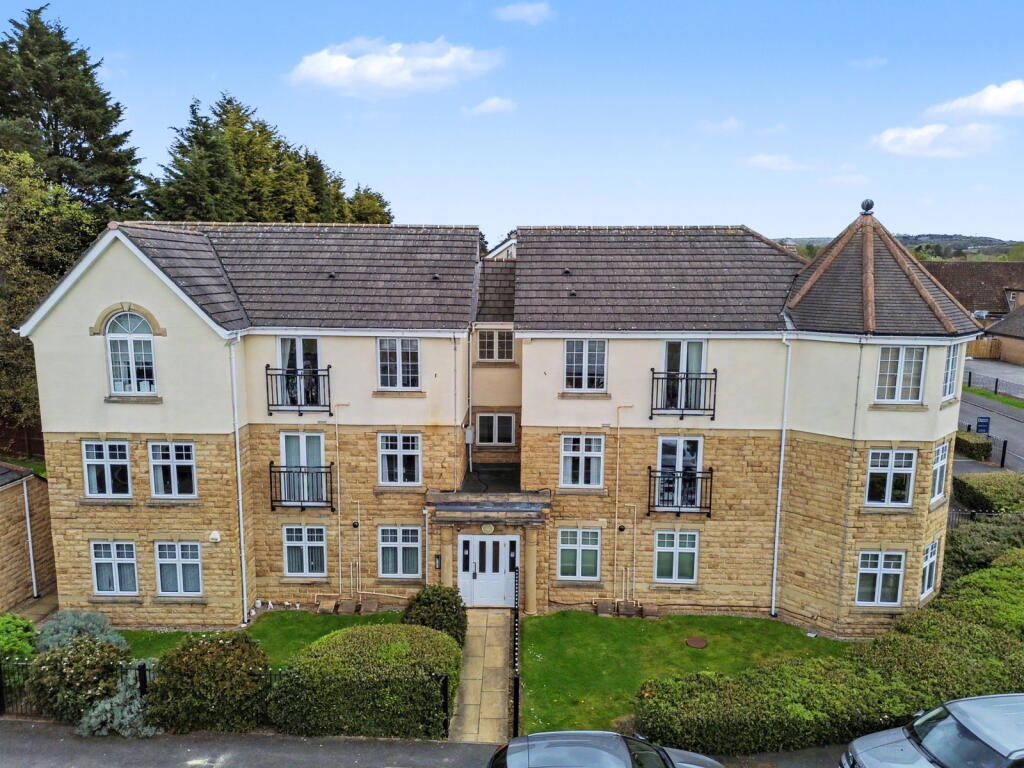 3-bed flat on The Wickets, Marton, £135,000