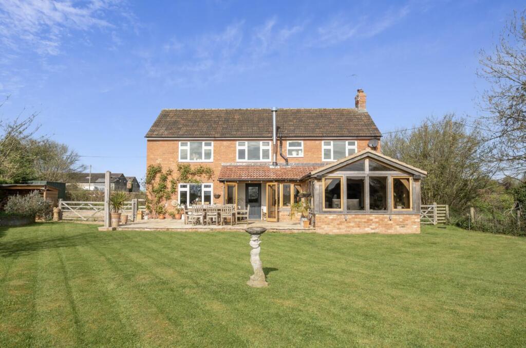 Main image of property: Norringoton Lane, Broughton Gifford
