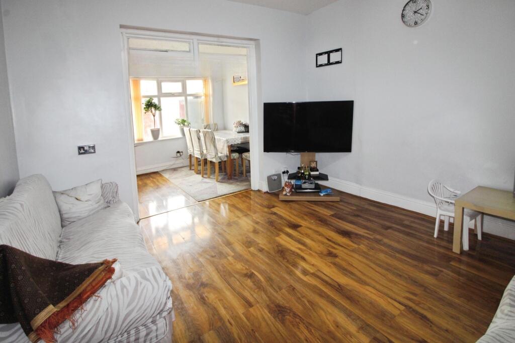 House in Doncaster - View 3