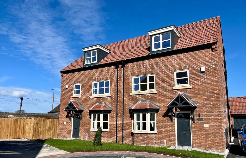 House in Rotherham, South Yorkshire - View 2