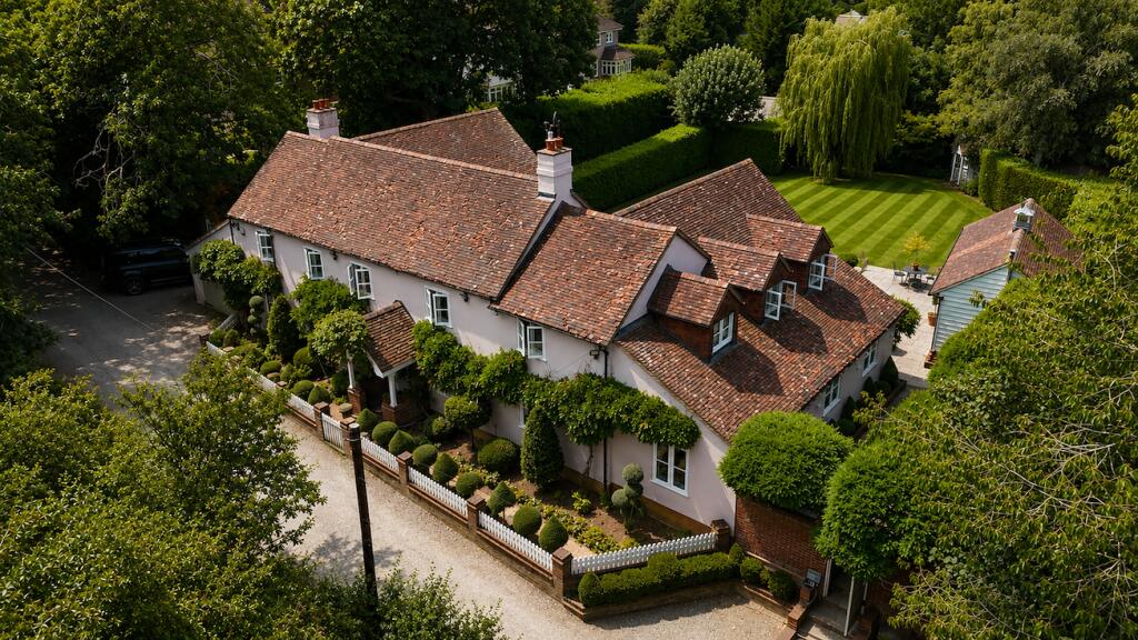 Main image of property: Spinney Cottage, Townsend Drive, St Albans, Hertfordshire