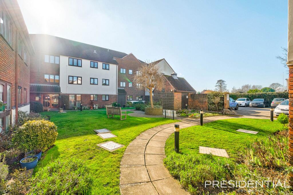 Main image of property: Cobbinsbank, Farm Hill Road, EN9