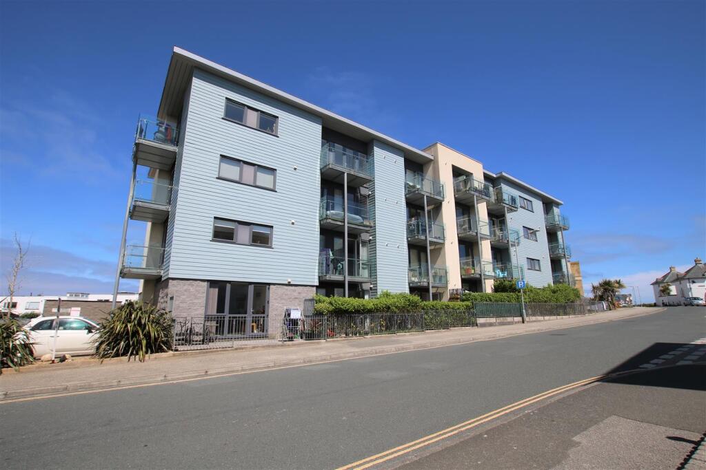 Main image of property: Tre Lowen Pentire Crescent