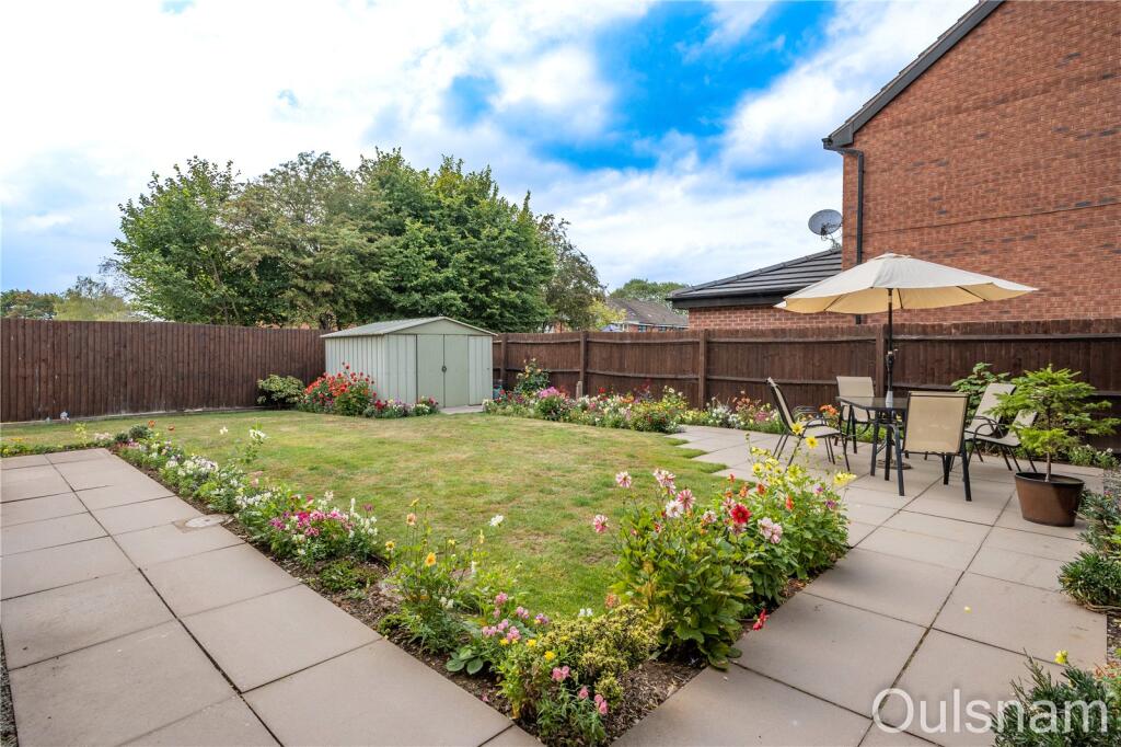 House in Bromsgrove, Aston Fields - View 3