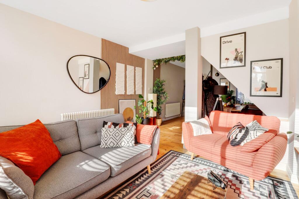 House in Gedling, Colwick - More