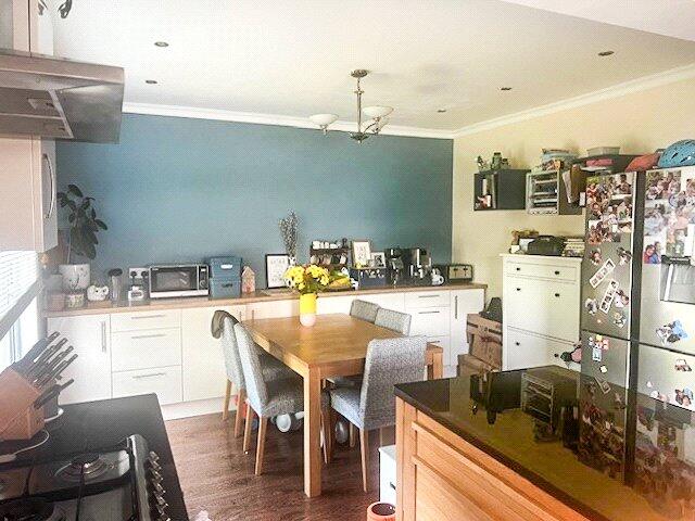 House in Leeds, West Yorkshire - View 2