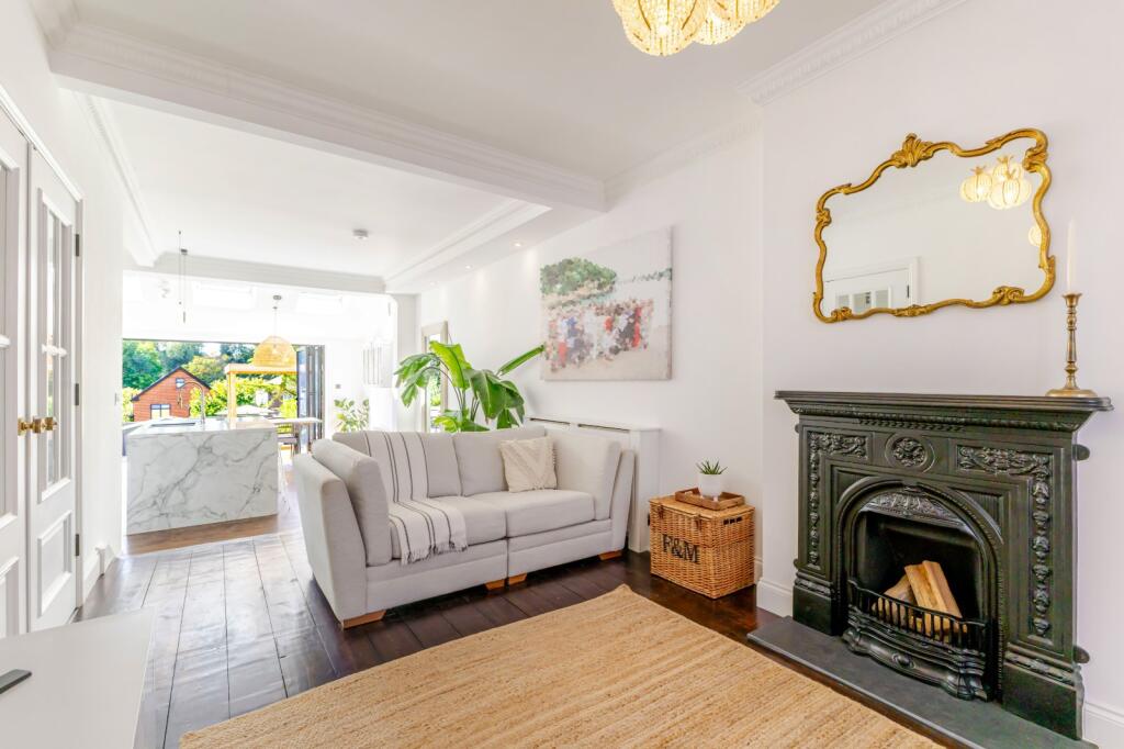 Salisbury Road, Harpenden, Hertfordshire, AL5 photo 4