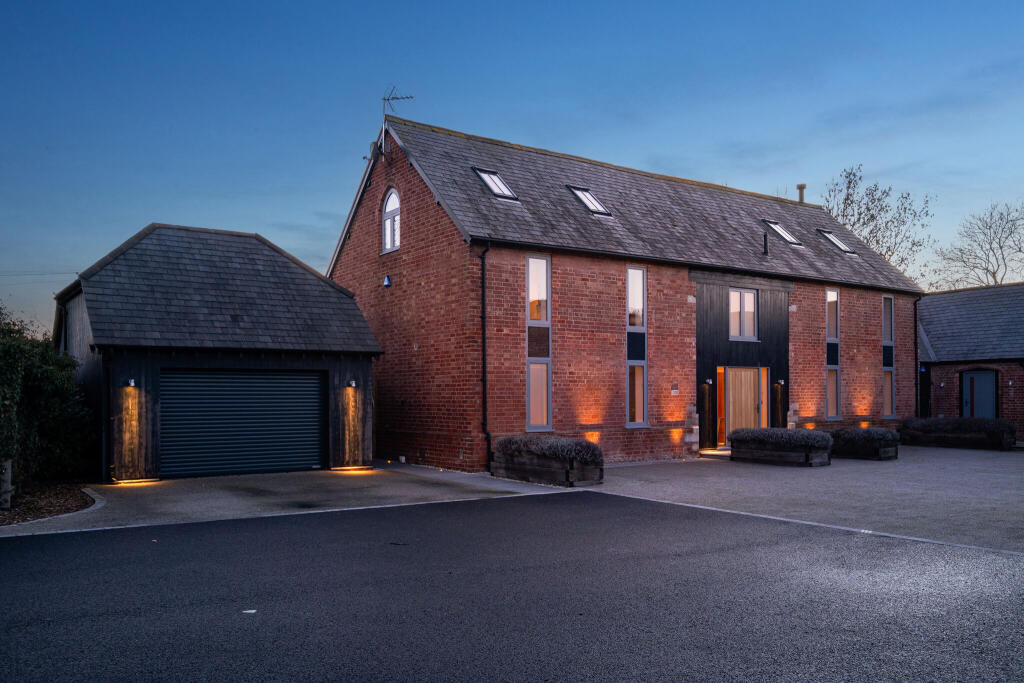 Main image of property: Charlecote Barns, Charlecote, CV35