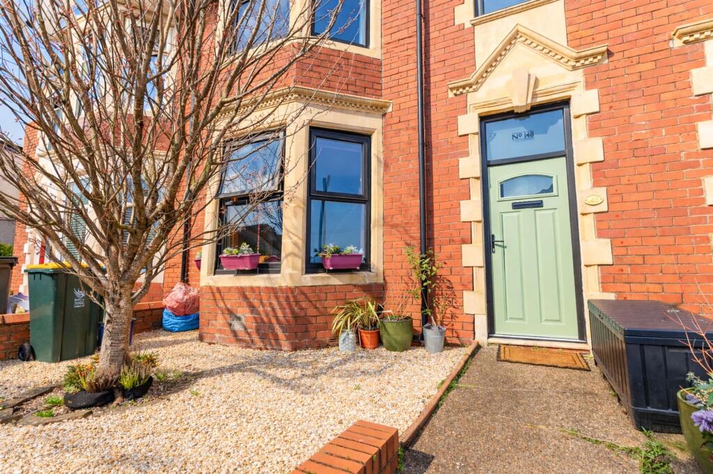 House in Newport, St. Woolos, Stow Hill - View 2