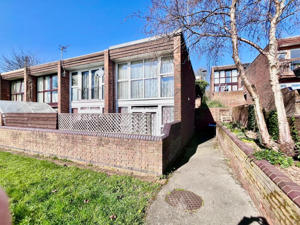 Main image of property: Old Groveway, Simpson, Milton Keynes