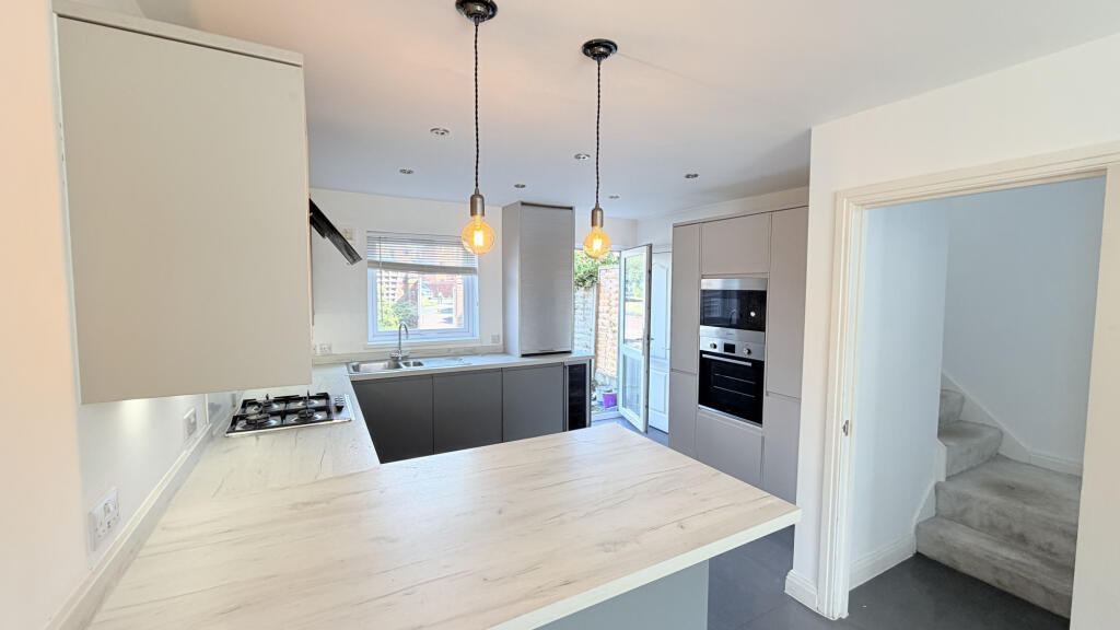 House in Preston - View 4