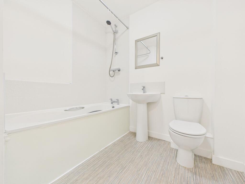 Chester Pike, The Rise, Newcastle upon Tyne, NE15 photo 5