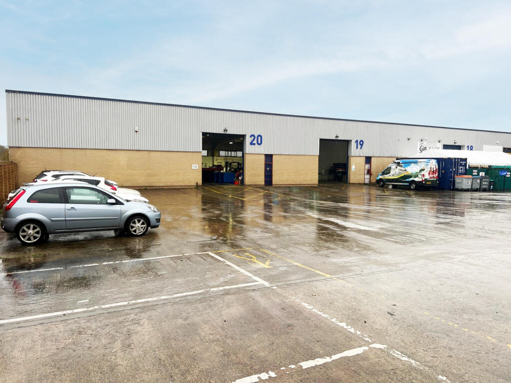EDIT_Units19&amp;29NorthfieldWay.jpg
