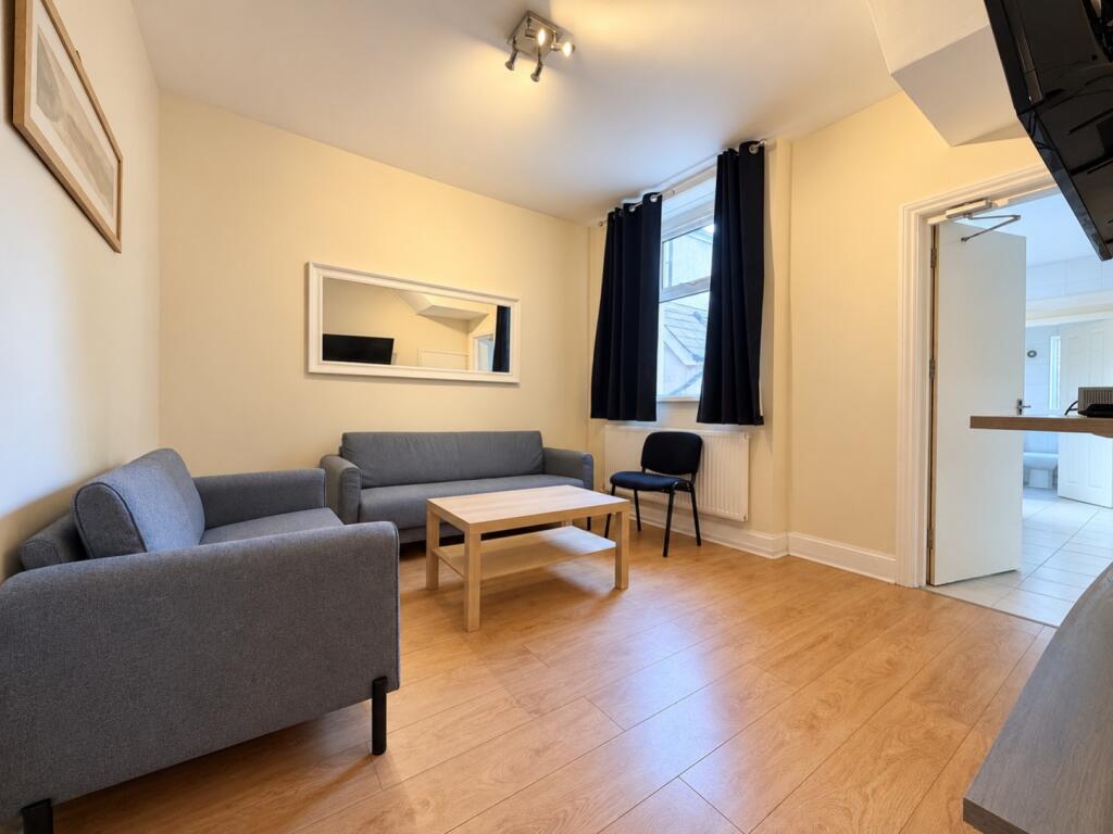 House in Cardiff, Cathays - View 3