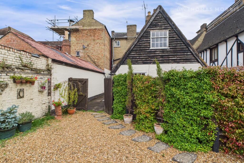 Main image of property: The Broadway, St. Ives, Cambridgeshire, PE27