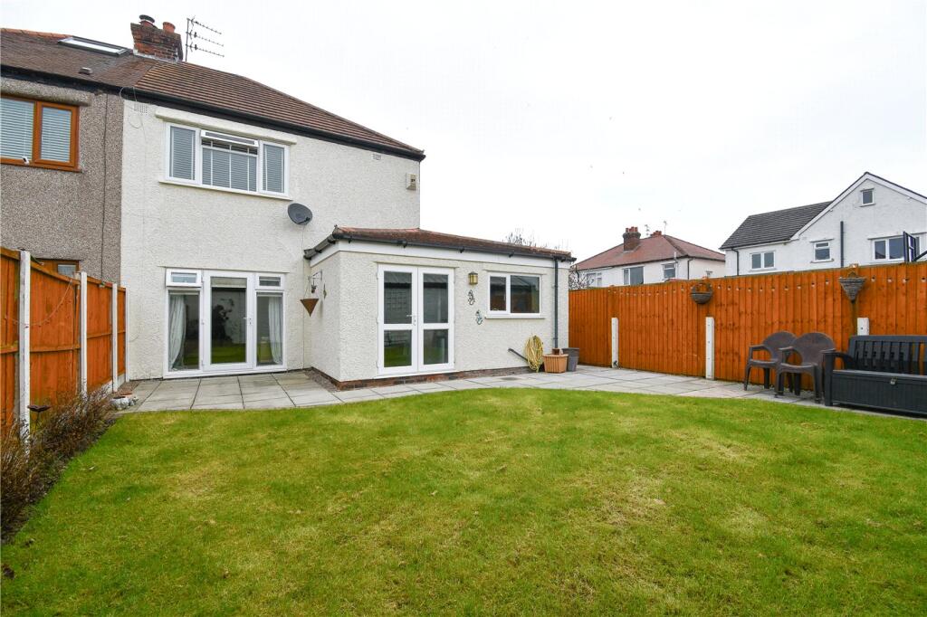 Heygarth Drive, Greasby, Wirral photo 3