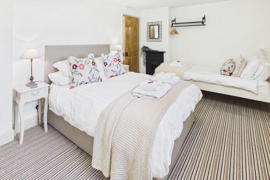 House in Lancaster - More