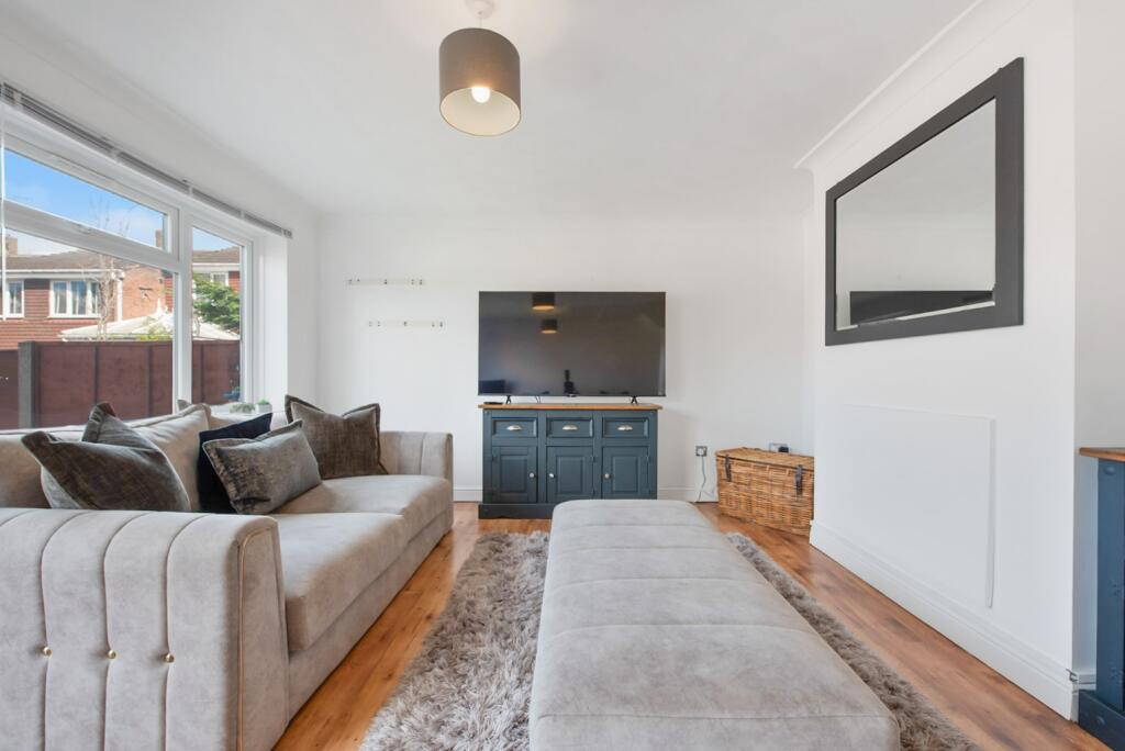 House in Gillingham, Medway - View 5